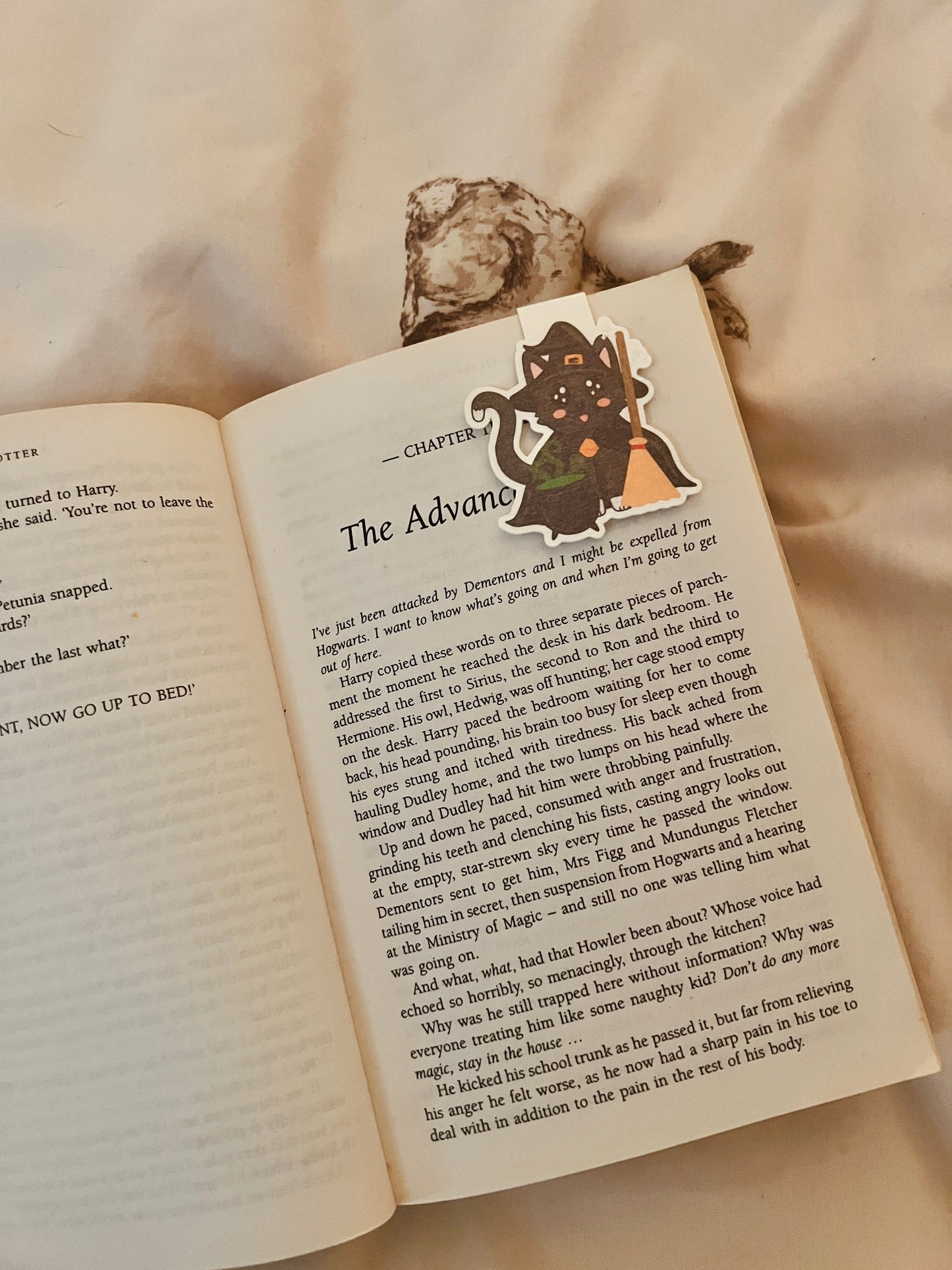 Callie Cat Witch Magnetic Bookmark - Cute Halloween Black Cat Bookmark